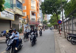 Bán nhà mặt phố quận Cầu Giấy - Nhà dân xây mới - 75m2 5 tầng thang máy - 21 tỷ