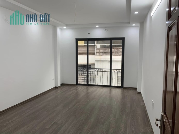 Nhà phố Hồ Đắc Di, View hồ Nam Đồng - ngõ thông - DT: 45m2 x 5T, MT: 5m, giá 5.45 tỷ
