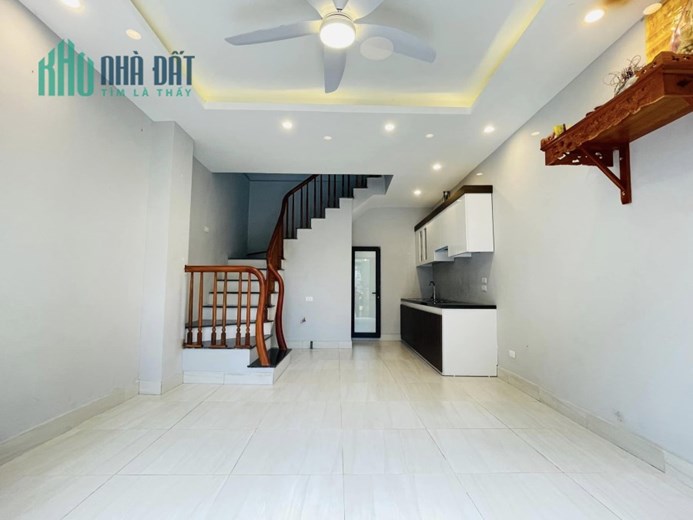 BÁN NHÀ TÂY SƠN DT 35M2X3 TẦNG,CỰC ĐẸP ,GIÁ 5,7 TỶ,Ở LUÔN