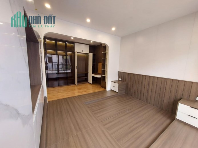 BÁN NHÀ TÂY SƠN -NGÕ THÔNG - Ô TÔ  ĐỖ CỬA -  5,4 tỷ