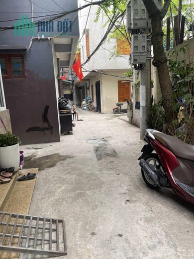 ĐẤT HIẾM ĐỘI CẤN 40M 3TY1 NGÕ TRƯỚC NHÀ 3M 50M RA PHỐ