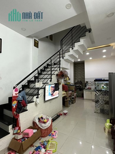 HẺM XE HƠI - 3 TẦNG ĐÚC BT - TẶNG NỘI THẤT - NỞ HẬU TÀI LỘC - AN NINH - NHỈNH 2 TỶ