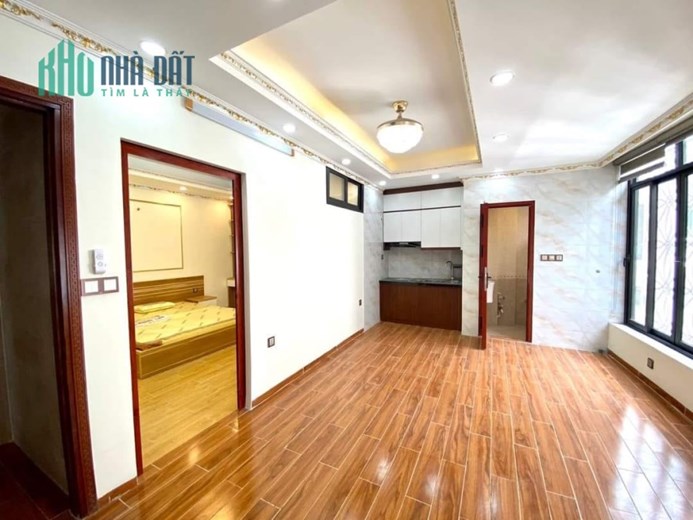 Bán nhà 166m2 phố Âu Cơ, Tây Hồ 2 Container tránh Thang máy 24 căn hộ Dòng tiền 1.5 tỷ/năm 16.8 Tỷ