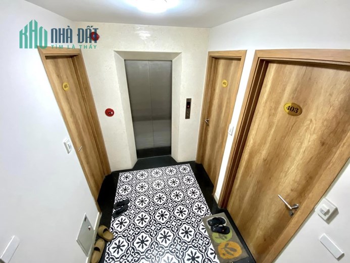 Bán nhà 167m2 phố Âu Cơ, Tây Hồ 2 Ô tô tránh Thang máy XỊN 24 phòng ngủ Dòng tiền khủng 16.9 Tỷ