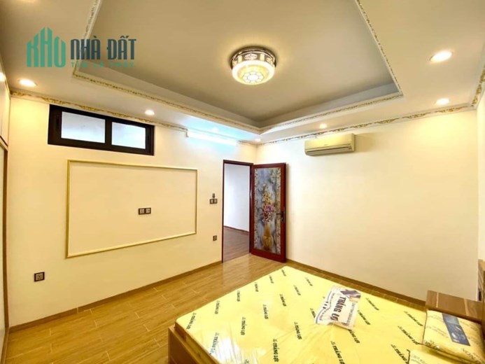 Bán nhà 167m2 phố Âu Cơ, Tây Hồ Gara 2 Container tránh Thang máy XỊN 24 Studio Dòng tiền 1.5 tỷ/năm