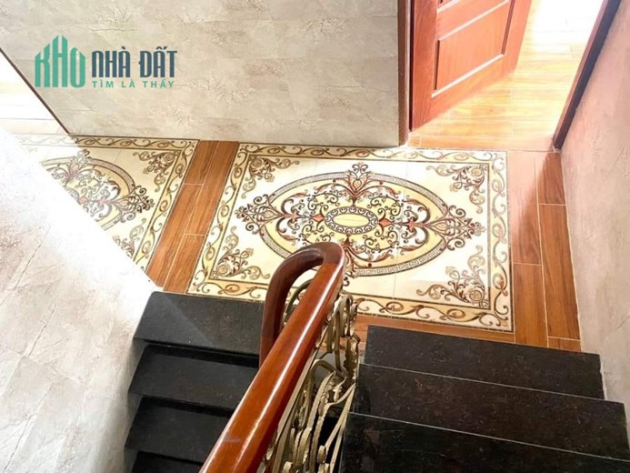 Bán nhà 167m2 phố Âu Cơ, Tây Hồ Gara 2 Container tránh Thang máy XỊN 24 Studio Dòng tiền 1.5 tỷ/năm
