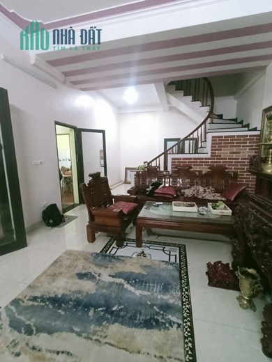 Bán nhà 59m2 phố Nghi Tàm, Tây Hồ Dân xây 5 ngủ 2 Ô tô tránh 10m 4.9 Tỷ