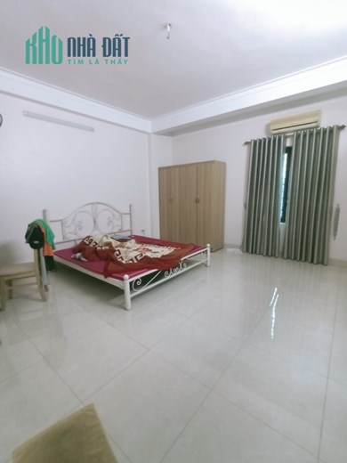 Bán nhà 55m2 phố Nghi Tàm, Tây Hồ Dân xây 5 phòng ngủ 10m ngõ Ô tô tránh 4.8 Tỷ