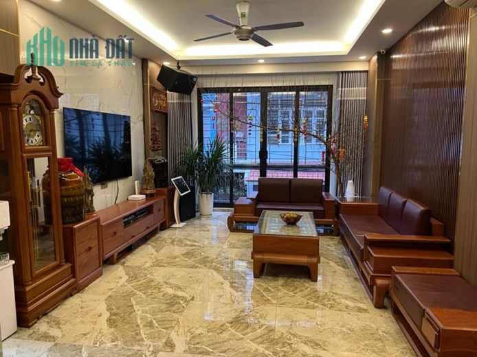 Bán căn nhà 58m2 phố Nghi Tàm, Tây Hồ Dân xây 5 ngủ Ngõ Ô tô tránh 10m 4.7 Tỷ