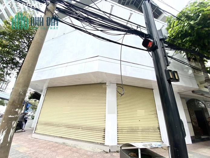 CHO THUÊ NHÀ LÔ GÓC ĐẸP MẶT TIỀN ĐƯỜNG LỚN TTTP GIÁ 60 TRIỆU/THÁNG NHA TRANG