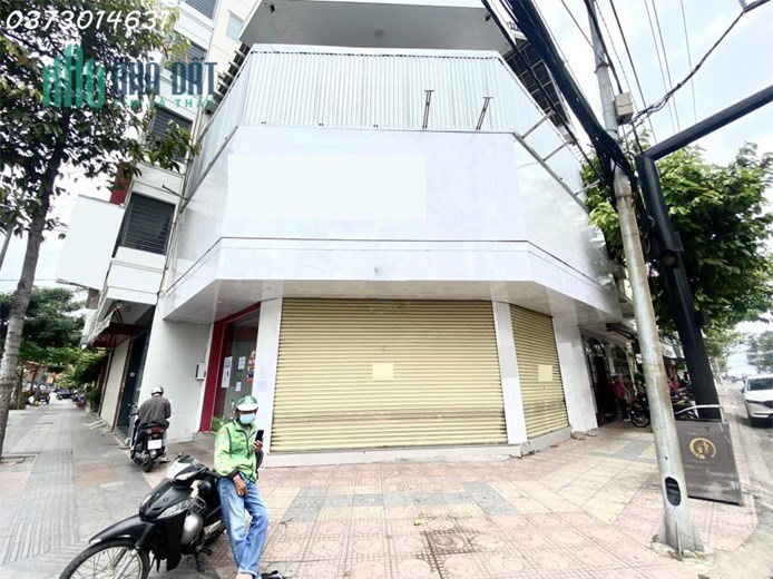 CHO THUÊ NHÀ LÔ GÓC ĐẸP MẶT TIỀN ĐƯỜNG LỚN TTTP GIÁ 60 TRIỆU/THÁNG NHA TRANG