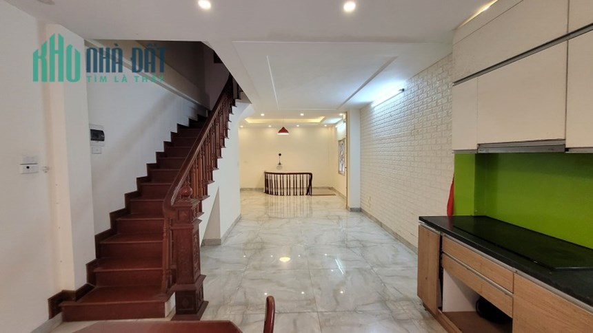 BÁN NHÀ NGUYỄN VĂN CỪ 55M 6 TẦNG  MẶT TIỀN 4,2M 6 TỶ 3 , LÔ GÓC, GARA Ô TÔ, KINH DOANH.