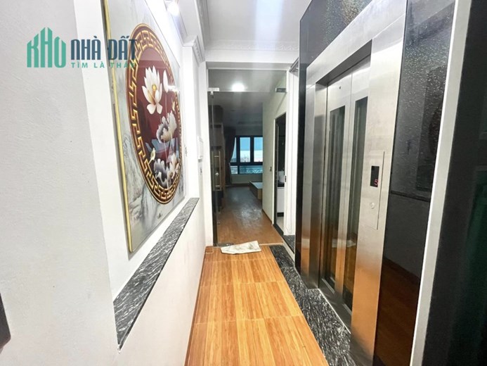 BÁN NHÀ PHỐ NGUYỄN VĂN CỪ   50M  6 TẦNG 7TỶ3, GARA Ô TÔ, THANG MÁY.