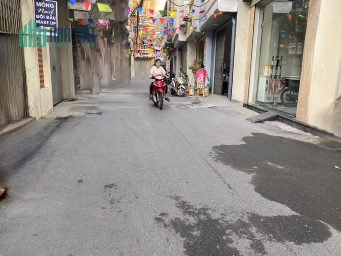 Trần Phú Hà Đông - BÁN sổ đỏ TẶNG 57m đất Mt 4,5m - Ô TÔ vào tận đất