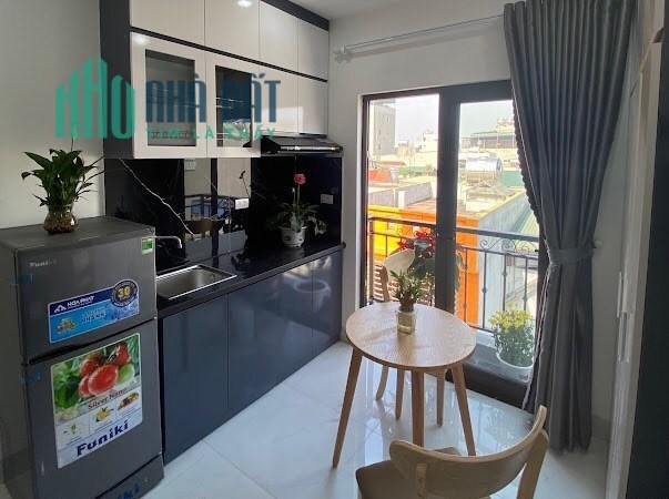 Bán CCMN Đường Láng KD thang máy 55m 7Tg MT 3,9m chỉ 12 tỷ