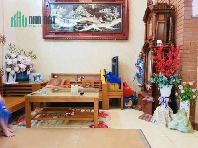 BÁN NHÀ PHẠM VĂN ĐỒNG-TRUNG TÂM CẦU GIẤY-DÂN XÂY CHẮC CHẮN-43M2-CHỈ 5 TỶ