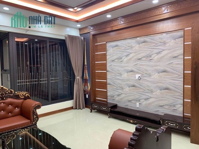 CĂN NHÀ CAO CẤP  tại Quán Nam 89m2 x 5 tầng thang máy ĐẲNG CẤP HIỆN ĐẠI