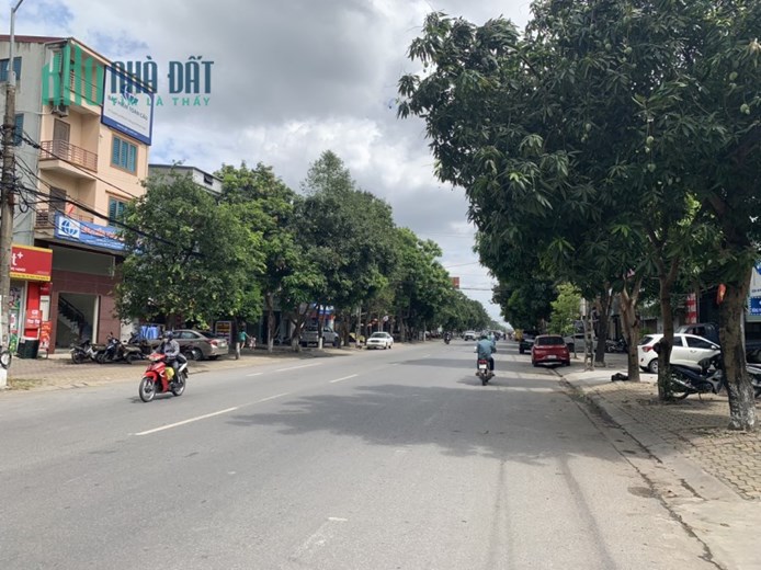 Chính chủ cần bán gấp Lô đất + Nhà cấp 4 Đất mặt tiền đường Hà Huy Tập TP Vinh - Nghệ An