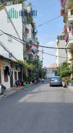 Nhà Nguyễn Sơn, Long Biên, trước nhà rộng thoáng, ô tô tránh đỗ, khu dân trí, 41m, 4 tỷ 6