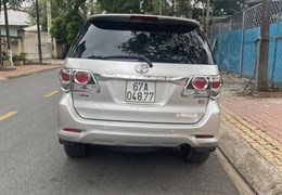 Bán Xe Toyota Fortuner 2.5G 2016 Nguyễn thị minh khai. Phú hoà bình dương