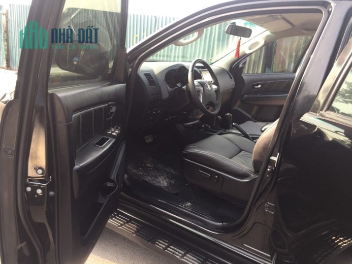 Cần bán xe Toyota Fortuner 2014 tại  222 Cổ Linh, Long Biên, Hà Nội
