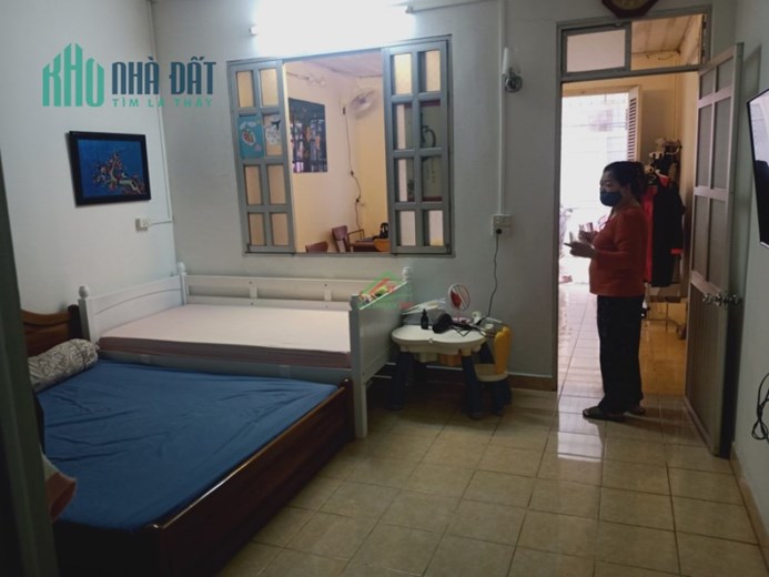 Bán nhà Nguyễn Khánh Toàn, Cầu Giấy. 90m2; C4; giá 11 tỷ. Phương