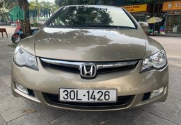 Cần bán xe CiVic AT Đời 2008 bản 2.0 bản đủ cửa sổ chời 1 chủ từ mới xe chạy 12 vạn chuẩn tình