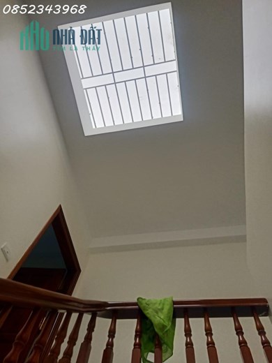 Bán nhà ngõ 381 Nguyễn Khang, Cầu Giấy, 41m2, 5 tầng, nhà mới xây, giá 6.45 tỷ.