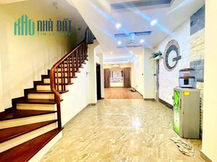 SIÊU HÓT! Bán nhà Vương Thừa Vũ, DT 50m2, Giá nhỉnh 10 tỷ.Ngõ Thông Ô tô chạy vòng quanh.