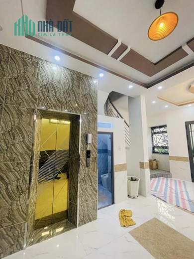 NHÀ ĐẸP PHÚ NHUẬN 60M2 - 7 PHÒNG KHÉP KÍN - HXH 7 CHỖ VÀO NHÀ NGỦ - CHỈ 10.9 TỶ