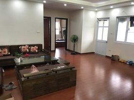 Bán ngay full đồ Cc Thạch bàn dt 70m 2 ngủ 2 wc giá 1.85 tỷ hương ban công Đông Nam