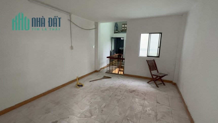 Chỉ 5.5 tỷ có nhà 2 MT Lạc Long Quân giao Ông Ích Khiêm, P.5, Quận 11