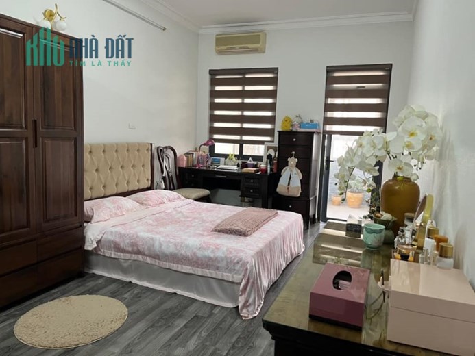 CC 24T Trung Hòa Nhân Chính, lô góc, 3 ngủ, 2 ban công, ở rất thích, bán gấp 5.99 tỷ