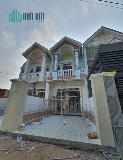 Bán nhà 1T1L tặng thêm miếng đất tại Hóa An Đồng Nai, SHR, 2.55 tỷ. Lh:0783274425.