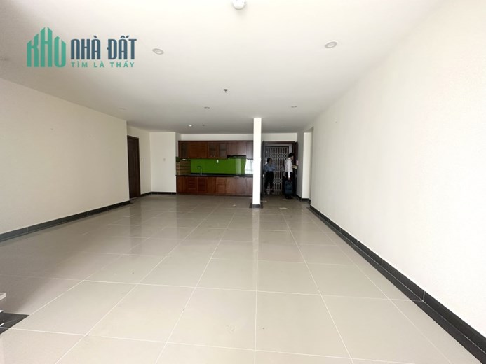 Cần bán căn hộ GIAI VIỆT trên đường Tạ Quang Bửu Q8, giá tốt chỉ từ 60tr/m2, NH hỗ trợ vay