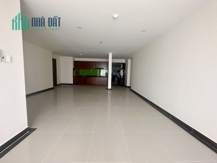 Cần bán căn hộ GIAI VIỆT trên đường Tạ Quang Bửu Q8, giá tốt chỉ từ 60tr/m2, NH hỗ trợ vay