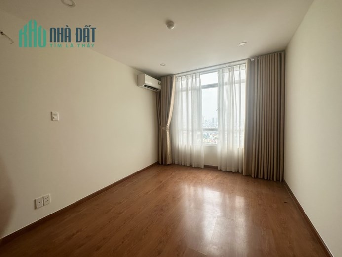 Cần bán căn hộ Penthouse Giai Việt trên đường Tạ Quang Bửu Quận 8