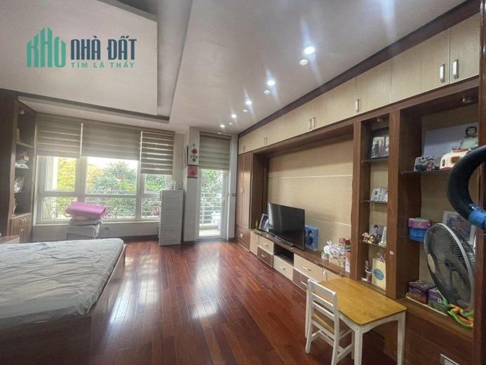 BÁN NHÀ TÔN ĐỨC THẮNG, ĐỐNG ĐA, Ô TÔ, LÔ GÓC, KD, 52M2 4T MT4M, GIÁ 9.1 TỶ