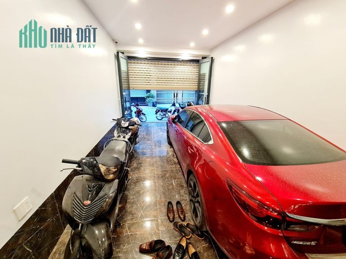 SIÊU PHẨM NHÀ GIÁP BÁT , HOANG MAI , HÀ NỘI 72M2 6 TẦNG MẶT PHỐ - LÔ GÓC - Ô TÔ - KINH DOANH GIÁ
