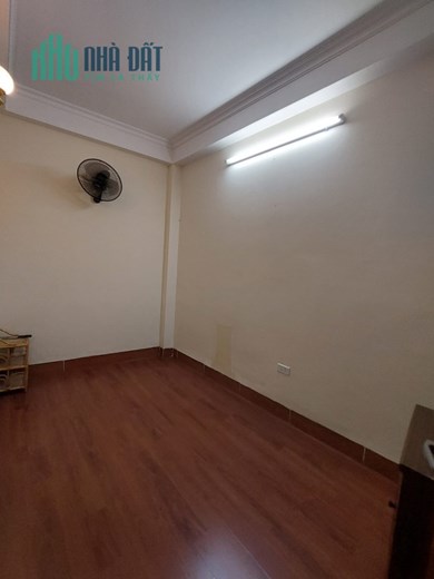 P/lô căn góc ô tô đỗ cửa ở ngay Lĩnh Nam 45Mx5T mt4.1 giá 3.8 tỷ
