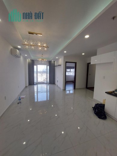 Cho thuê căn hộ nhà HH1 đường Dương Đình Nghệ Cầu Giấy