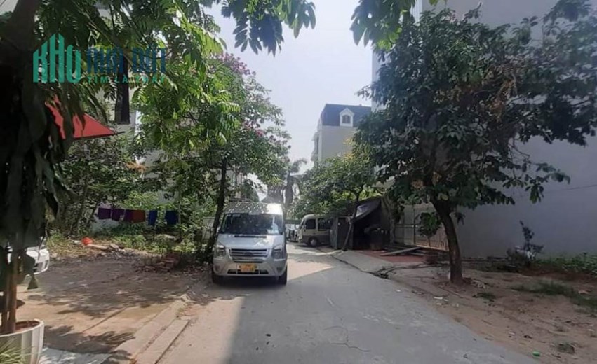 Bán mấy mảnh đất Quang Trung Hà Đông phân lô, Ô tô tránh vỉa hè, 50m2, Đất, MT4.2 giá 5 tỷ giữ tiền
