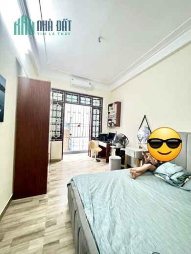 Bán nhà mặt phố Phan Bôi, dt 76m, xây 2 tầng 3 ngủ. Giá 8.2 tỷ.