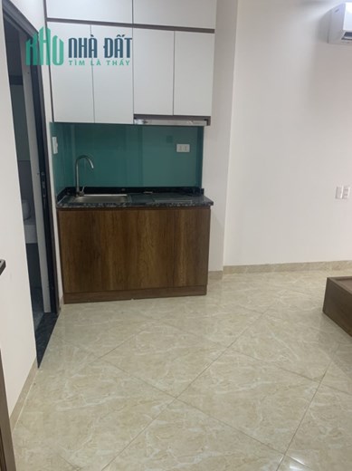 Bán nhà Trần Quý Cáp, 50m ra Ga Hà Nội, 30m2 x 6 tầng, gần ô tô, nở hậu, 4 tỷ, 0966037496