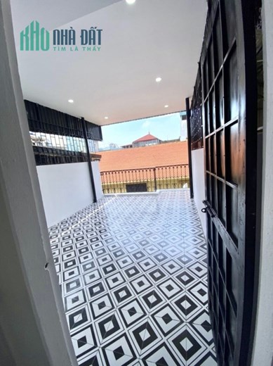 BÁN NHÀ XÃ ĐÀN 30M2 X 5 TẦNG, NGÕ THÔNG, 2 THOÁNG, NHỈNH 4 TỶ, LH 0966037496