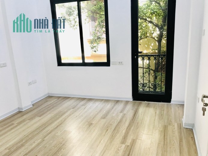 BÁN NHÀ XÃ ĐÀN 30M2 X 5 TẦNG, NGÕ THÔNG, 2 THOÁNG, NHỈNH 4 TỶ, LH 0966037496
