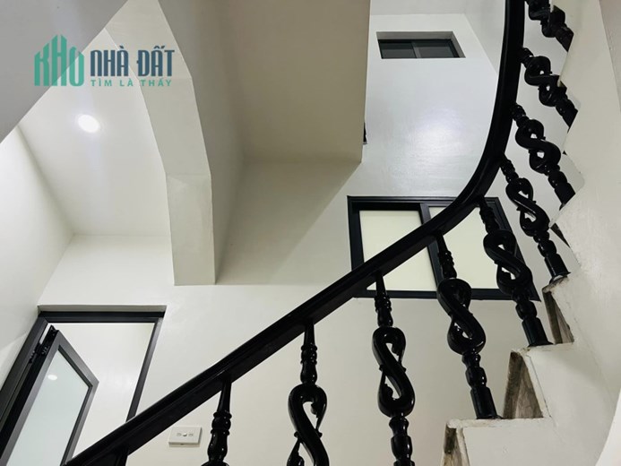 15M RA MẶT PHỐ GIÁP NHỊ, NHÀ ĐẸP THIẾT KẾ SANG TRỌNG, Ở NGAY FULL NỘI THẤT, 38M2*3.5 TẦNG, CHỈ 3.95