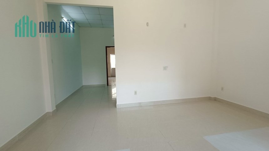 Chủ ngộp bán nhà liên khu 4-5,hẻm 5m, 52m2 chỉ 2,29 tỷ, sổ sẵn