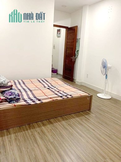 Nhà bán 3 Tầng hẻm 11 Phạm Thế Hiển P1Q8 - Giá : 4 Tỷ 450 Triệu