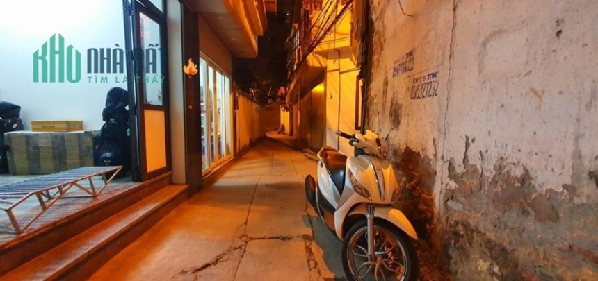 Nhà Minh Khai mặt ngõ, trước nhà rộng, từ nhà ra Times City 500m, 3.5 tỷ.